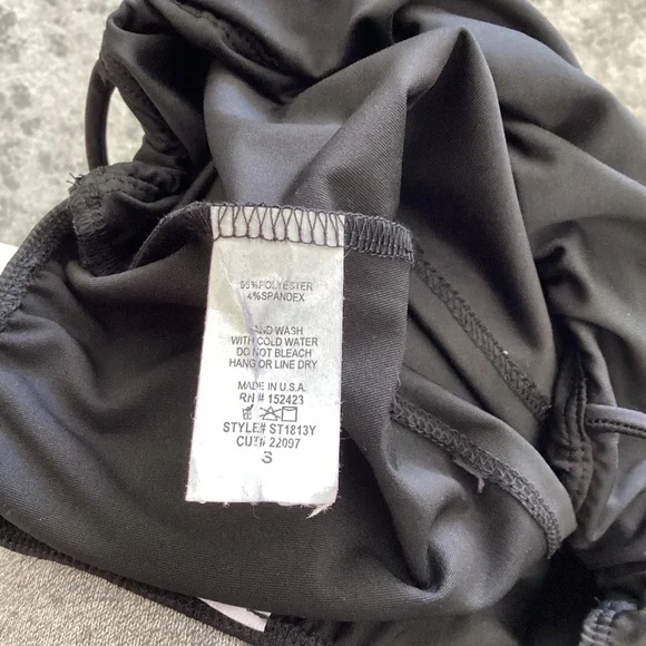 NEW Fashion Nova | Day & Night Black Cropped Cami Tank - Picture 5 of 5